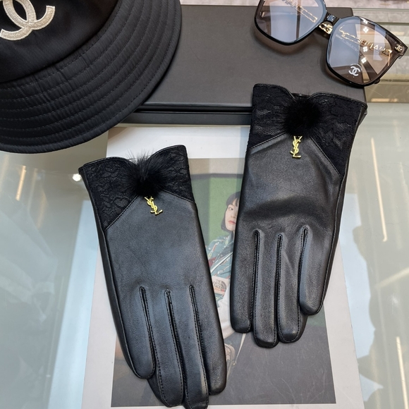 Yves Saint Laurent Women's Yellow Thermal Gloves - Picture 1 of 4